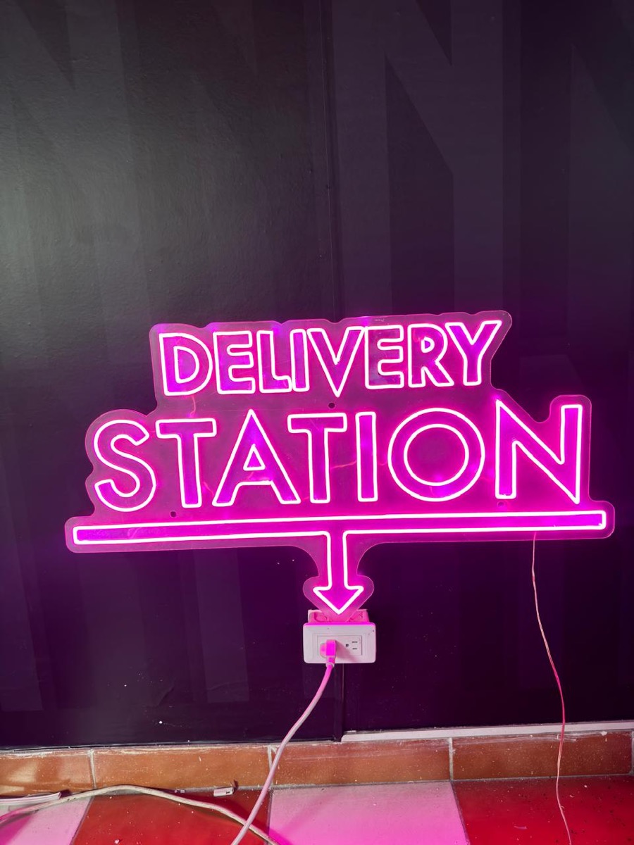 Neón Delivery Station